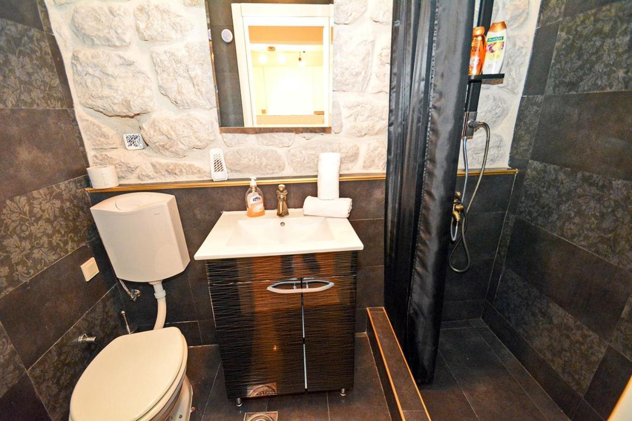Hill Apartments Kotor Ngoại thất bức ảnh