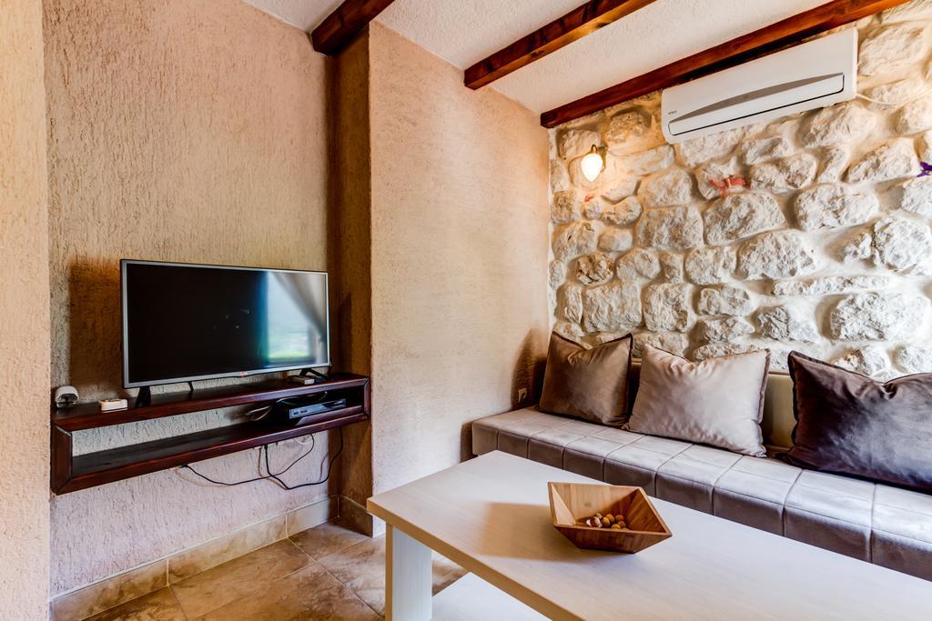 Hill Apartments Kotor Ngoại thất bức ảnh