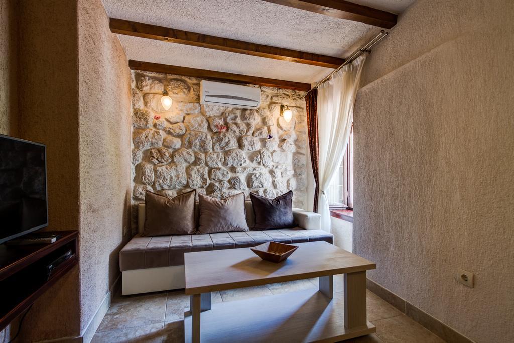 Hill Apartments Kotor Ngoại thất bức ảnh