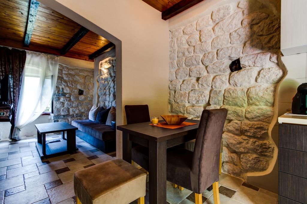 Hill Apartments Kotor Ngoại thất bức ảnh